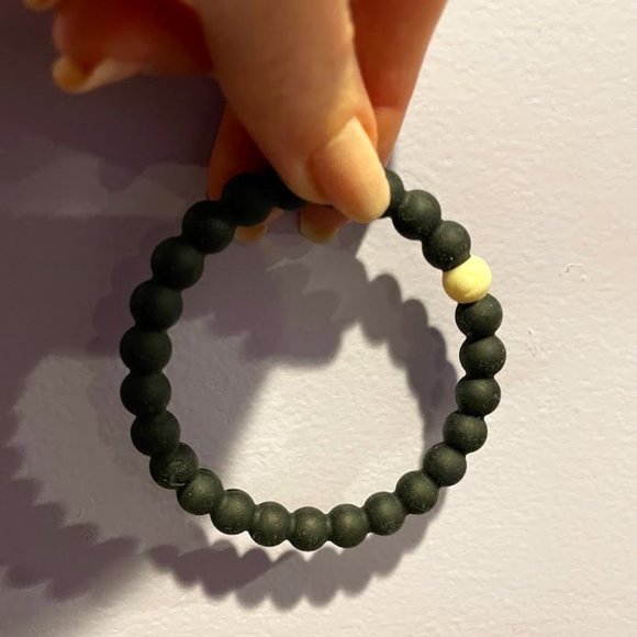 Lokai Bracelet - Black - Find Your Balance Earth and Water - Original Lokai EACH - Picture 4 of 14